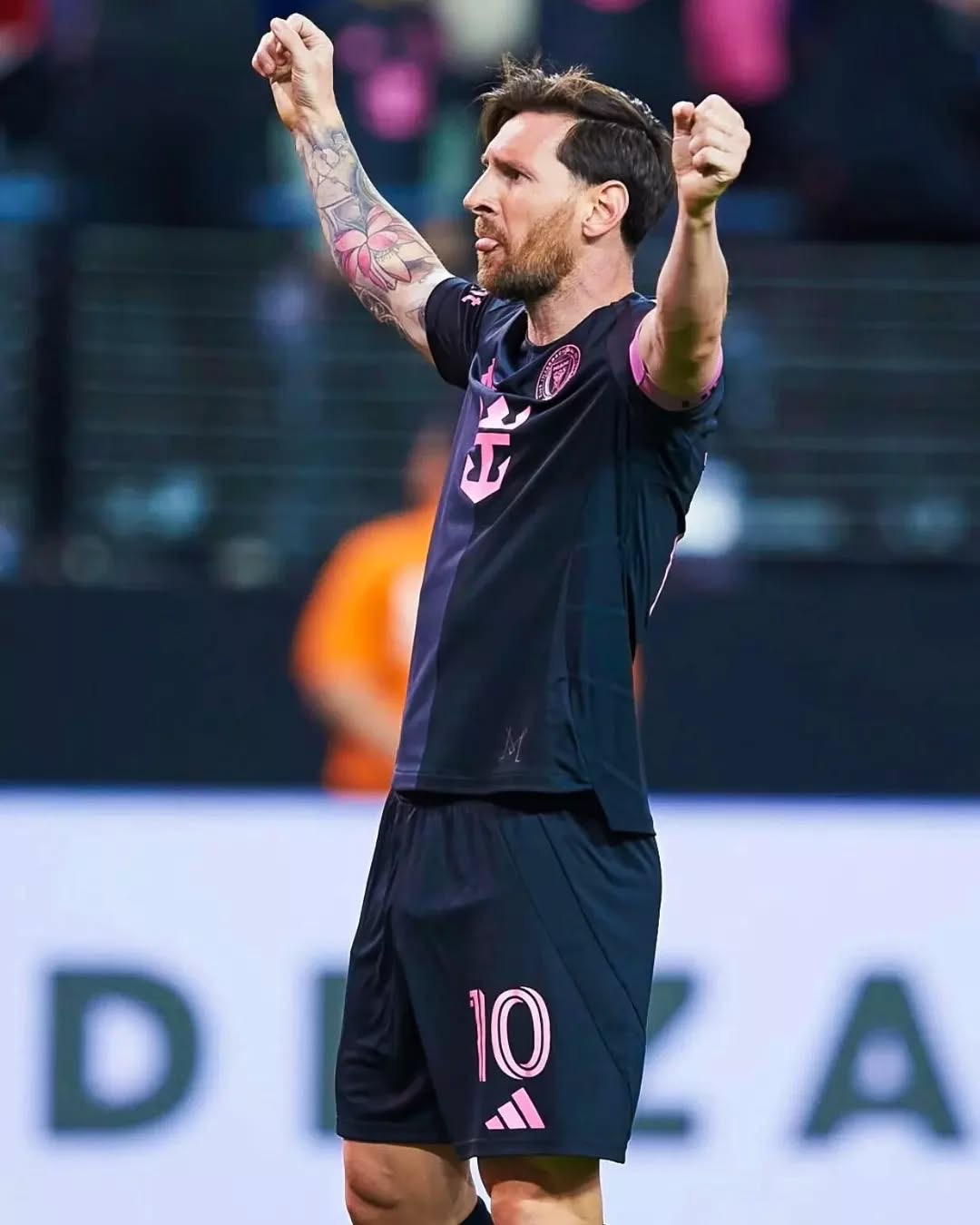 包含梅西迎来十五赛季高光表现，中国队球迷沸腾！的词条-开云中国在线